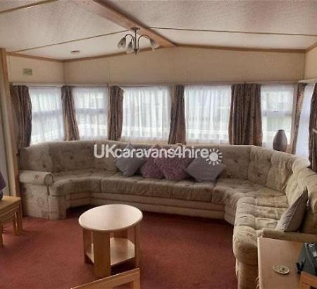 Lets Go Caravans 查珀尔圣伦纳兹 外观 照片